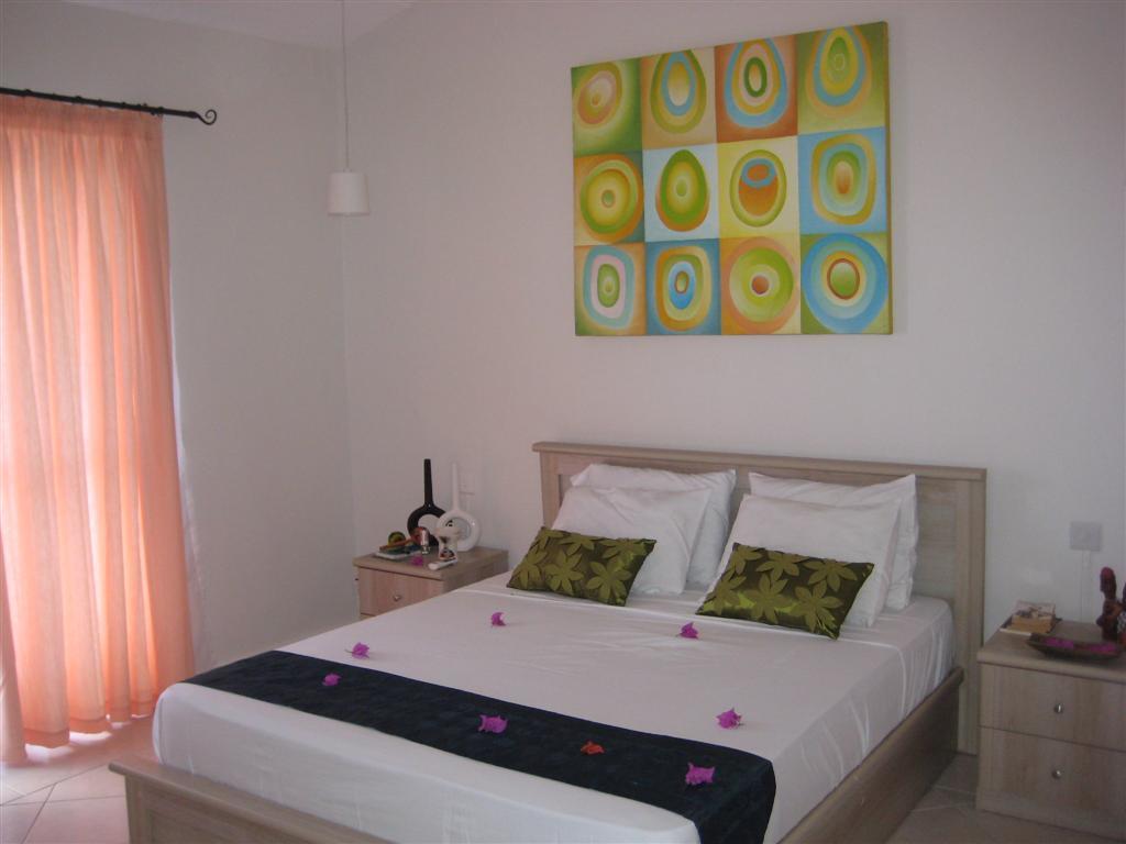 Pupunu 1 *